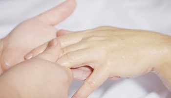 hand massage, treatment, finger-2133272.jpg